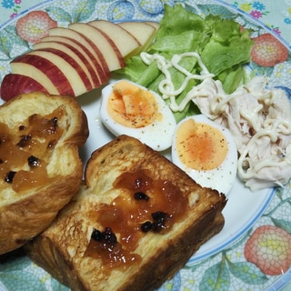 ササミとトーストと茹で卵の朝食☆